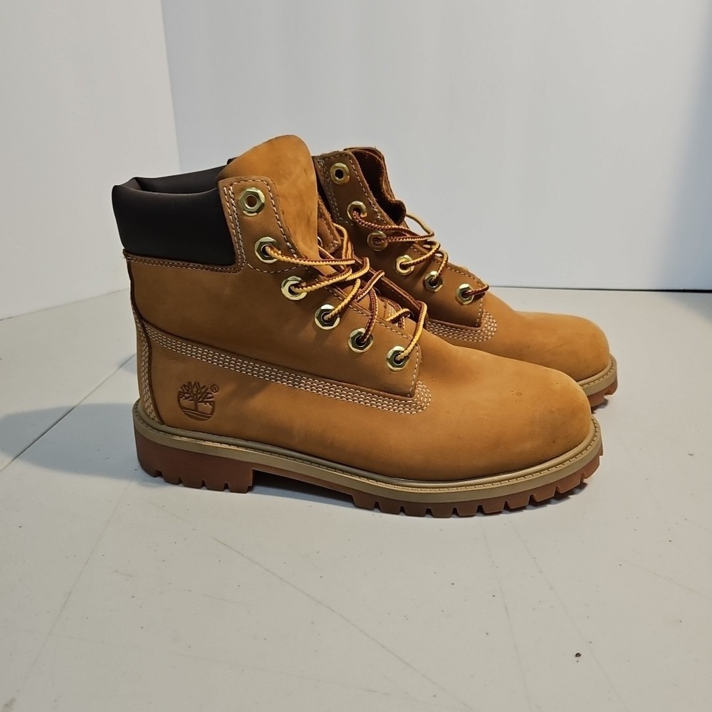 Timberland 6-in Premium Wheat Nubuck Boots Junior Size 5 TB012909